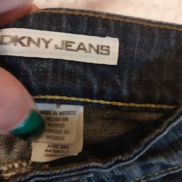 DKNY Cropped Size 12 - Picture 2 of 6